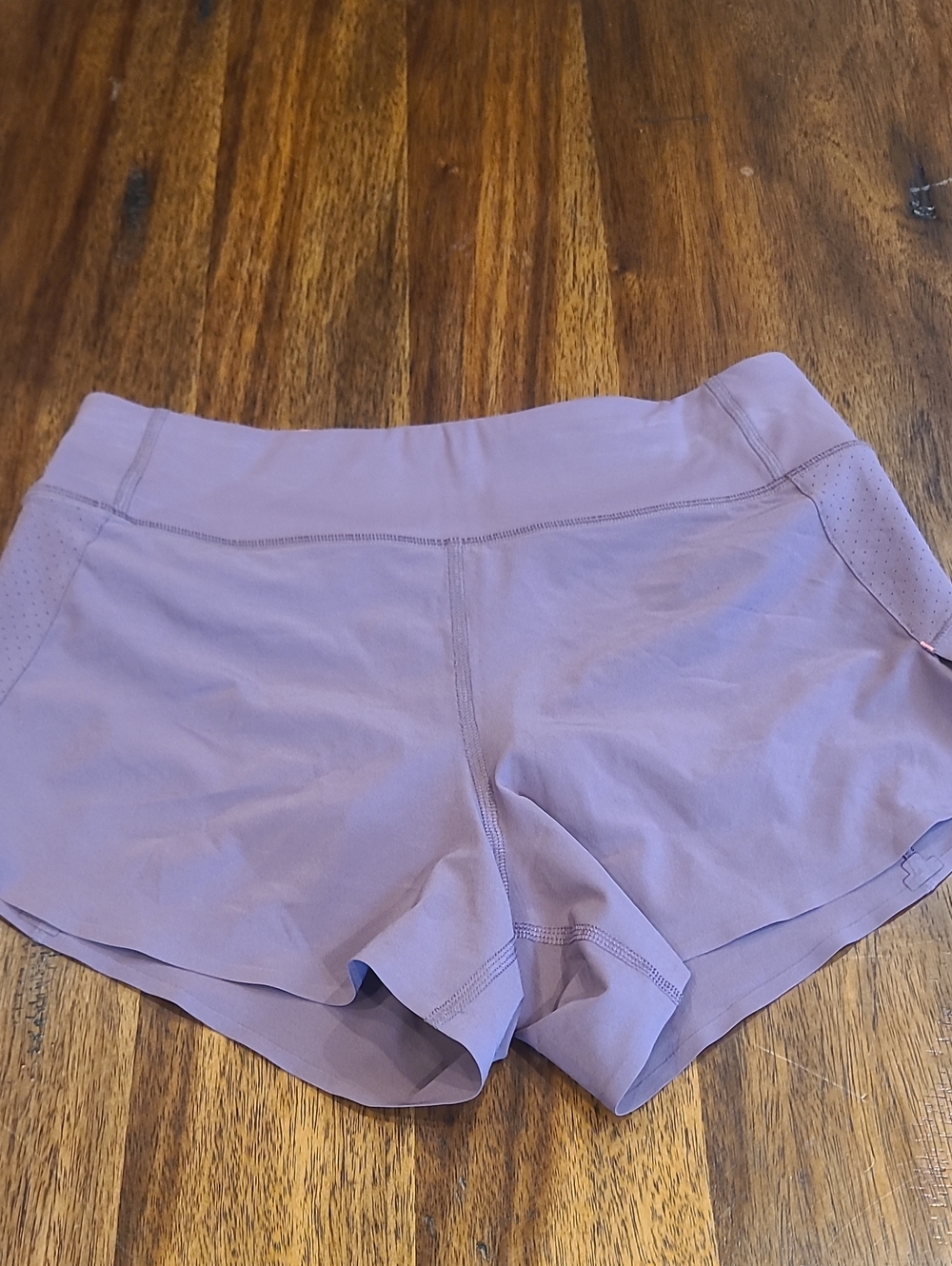 Athleta Run With It 3" Short Size Xs. Like New